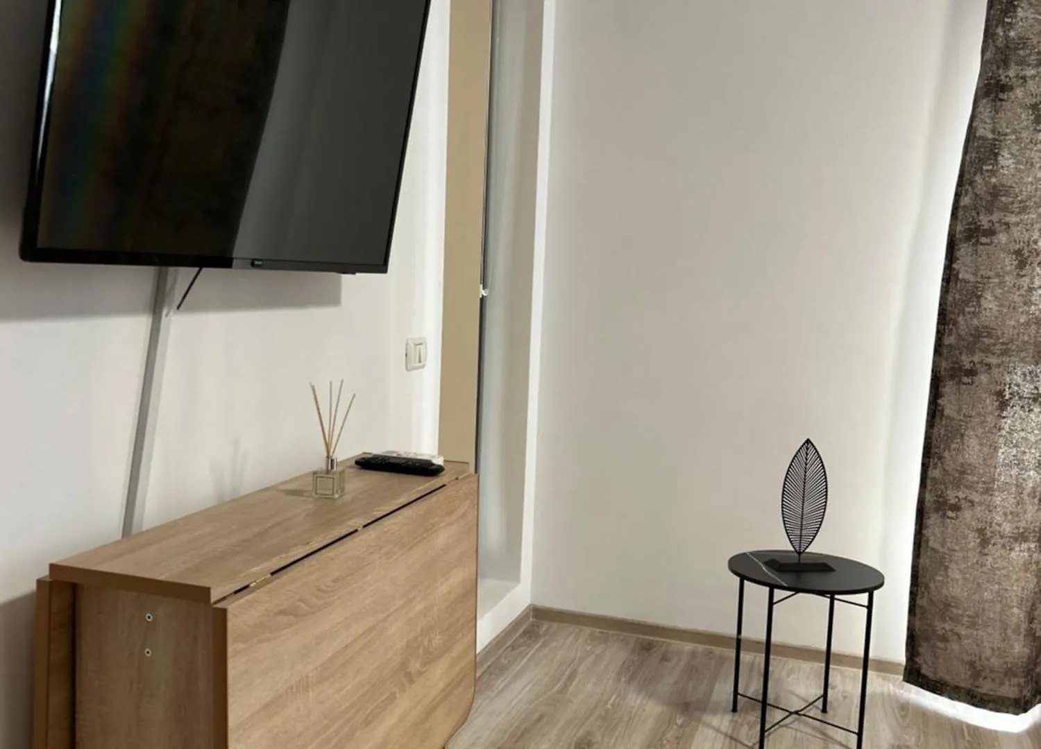 Apartment Elegant Studio Getaway At Exigent Plaza - 09 Bucharest